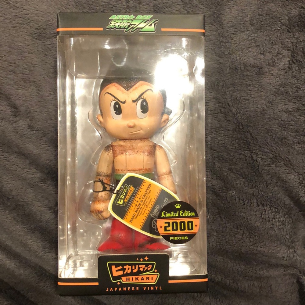 Astro Boy (Distressed) Hikari Japanese Vinyl Funko